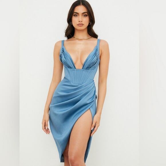 House of CB Myrna Dress Size Medium - Picture 2 of 8